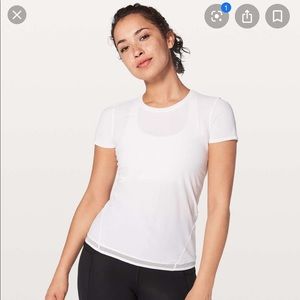 Lululemon into the sun tee